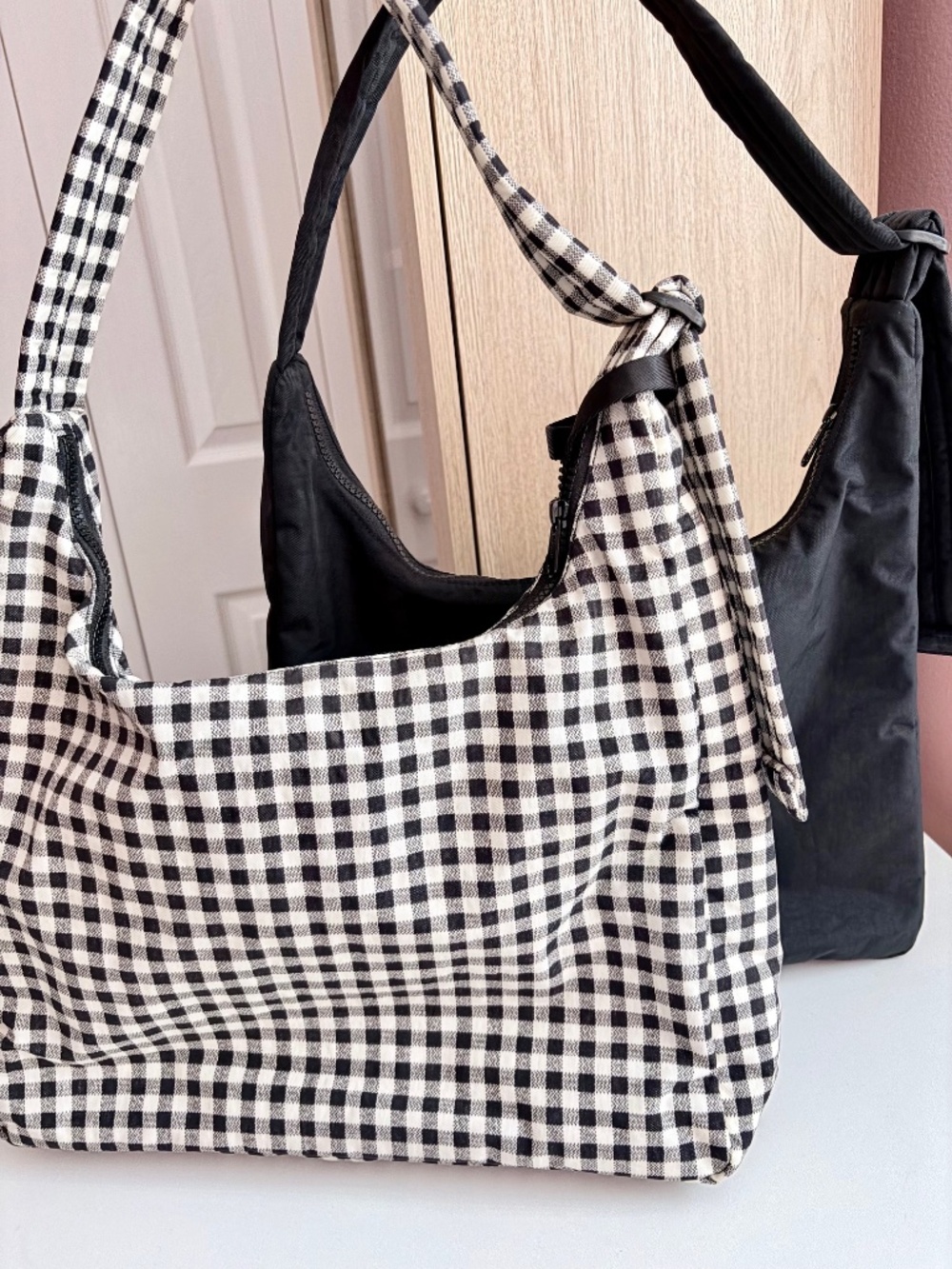 Baggu Nylon Shoulder Bags